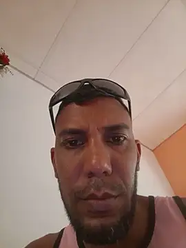UnreadyChutzpa webcam