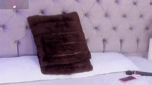 LiiaBloom webcam