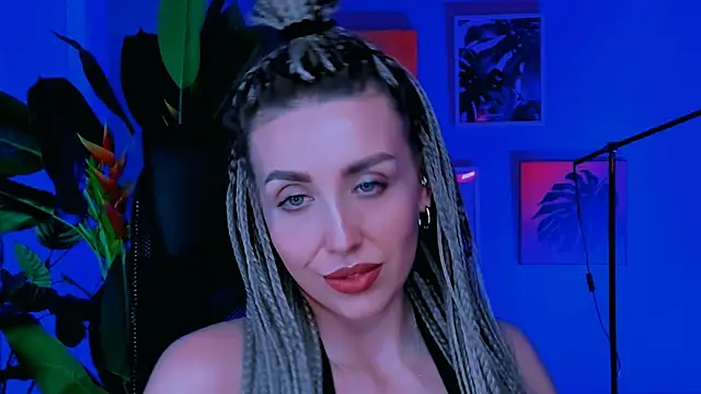 MonicaRiley webcam