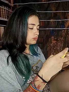 MilkyNeko_ webcam