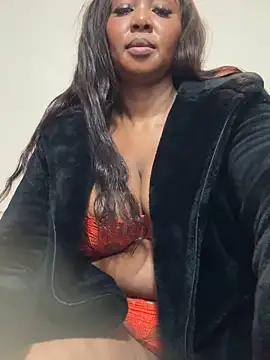 Bootyliciouse21X webcam