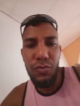 UnreadyChutzpa webcam