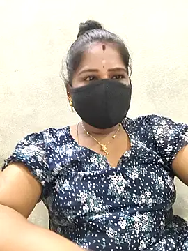 MaaliiiPonuTamil webcam