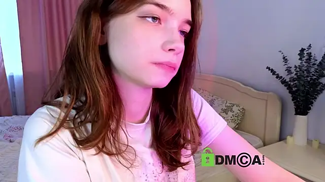 Evi_Brook webcam