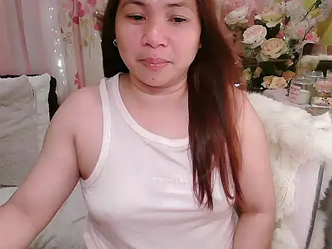 OhmyPinay webcam