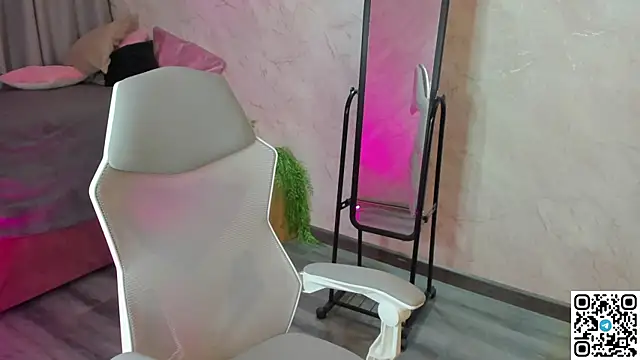 Lilli_Cass webcam