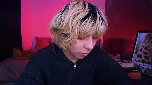Aronn_44 webcam