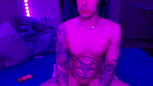 baphomet_from_ice webcam