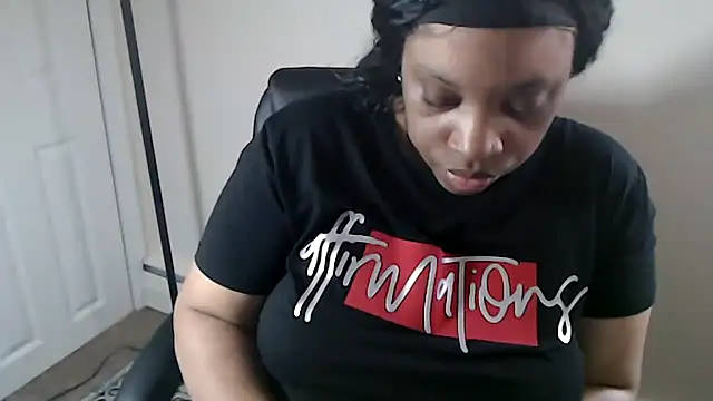 Sexymona1218 webcam