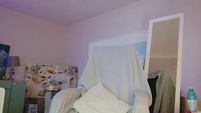 lara_heaven webcam