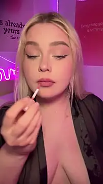 April_Vancee webcam
