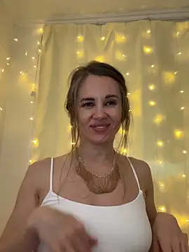 LucieMack webcam