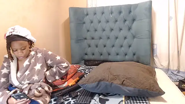 EbonyEssence webcam