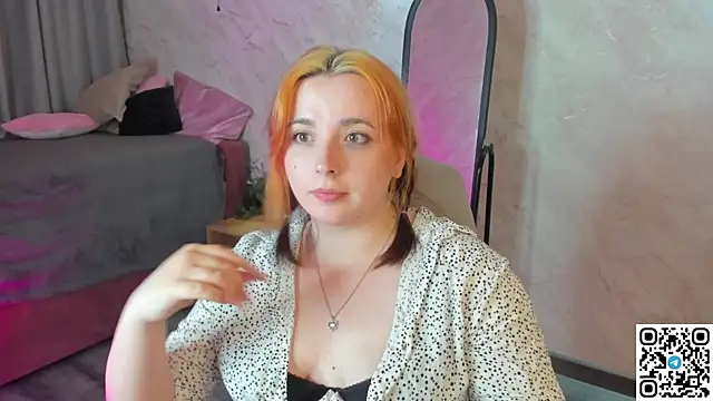 Lilli_Cass webcam