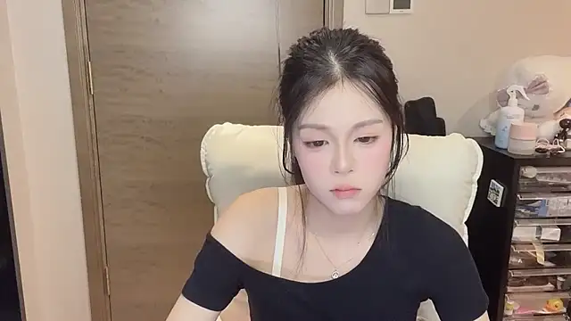 Koi-00 webcam