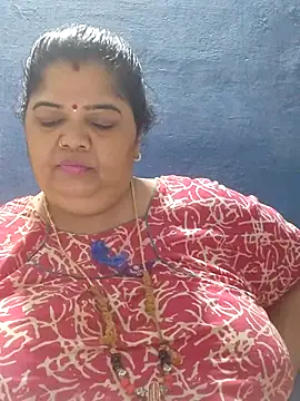 tamilthanushri webcam