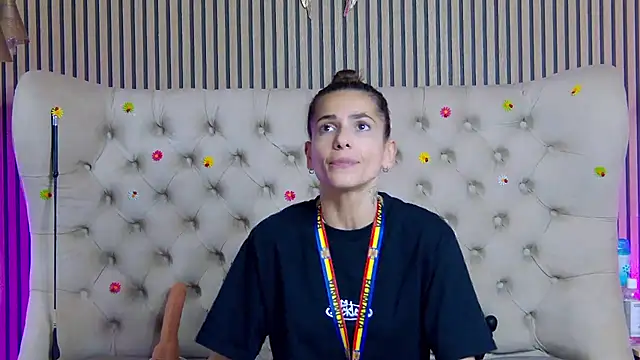 PlayfulShow webcam