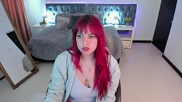 Blair_red_ webcam