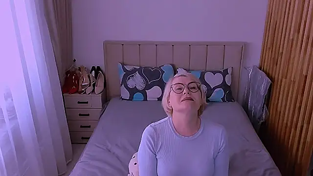sabrinamacmarren webcam