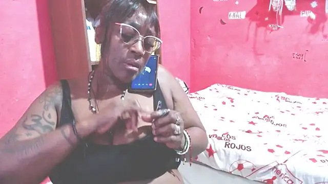 loretybig webcam
