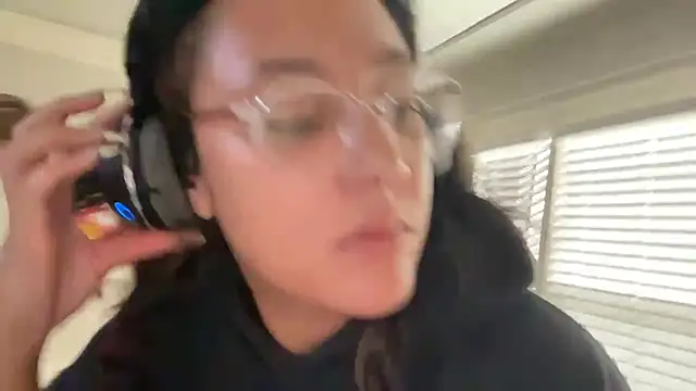 dreamyriri webcam