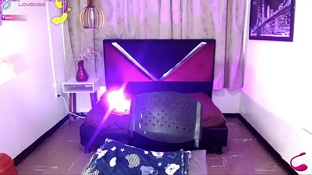 luisa__torres webcam