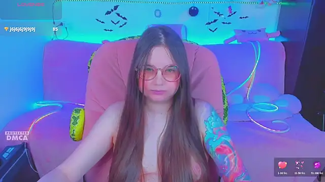 Lolisuccub webcam