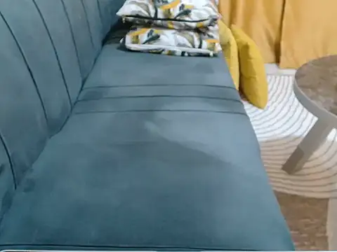 leslysexygirl webcam