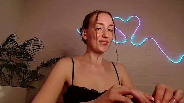 WhitePrincessLuna webcam