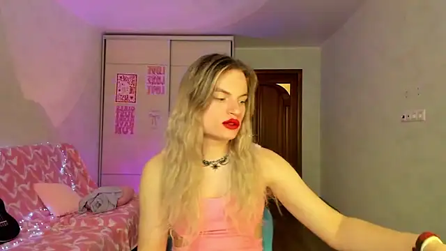 milliKira006 webcam