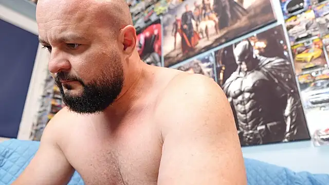 Muscle_Bear webcam