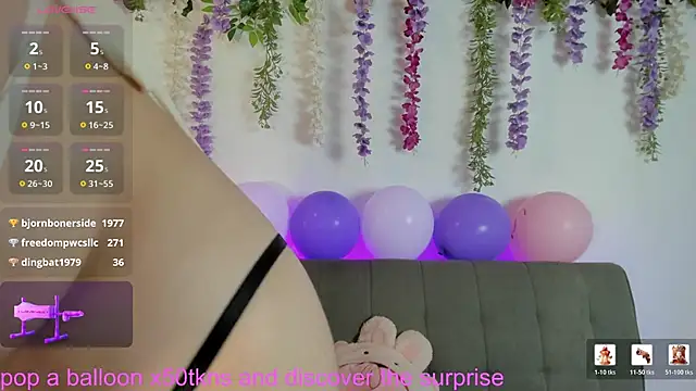 Petite_Artemis webcam
