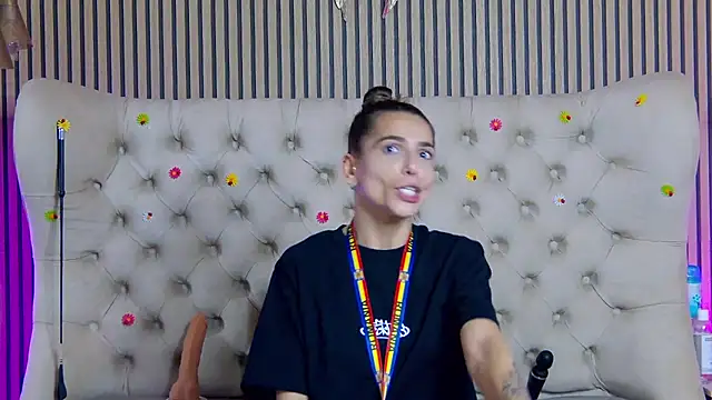 PlayfulShow webcam