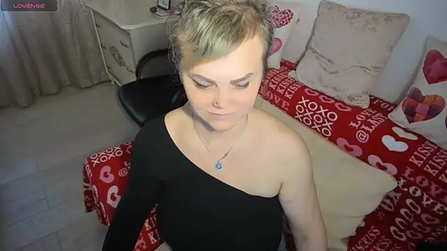 MildMature webcam