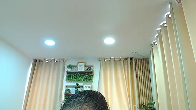 sasi_luna webcam