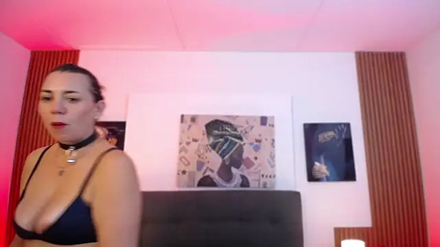 milfsecret69 webcam