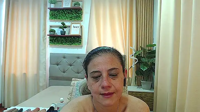 sasi_luna webcam