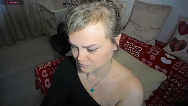 MildMature webcam