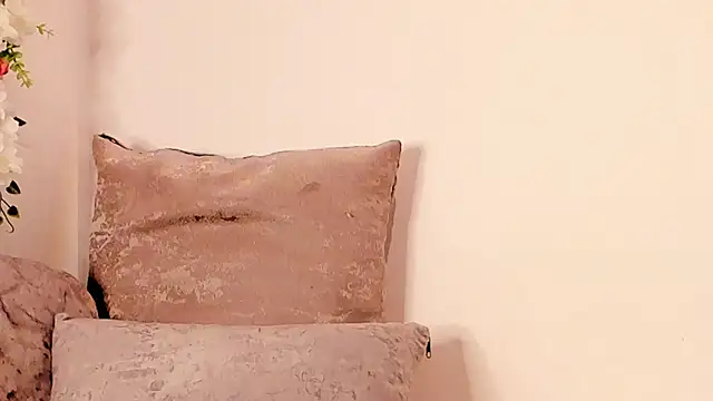 Megan_Mill webcam