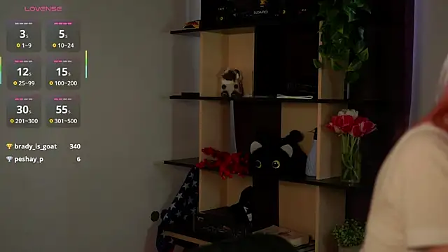 August_female webcam
