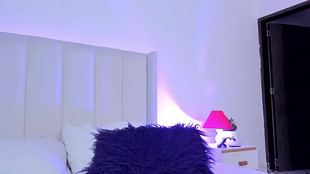 Mirandaa_Rogers webcam