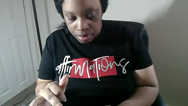 Sexymona1218 webcam