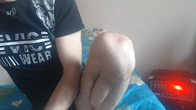 yvesstorm1 webcam