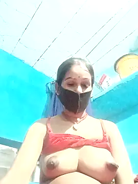 Nandani-758 webcam