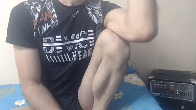 yvesstorm1 webcam