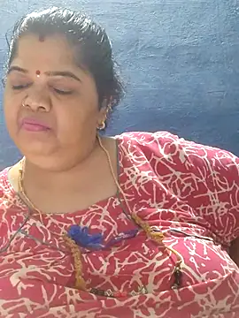 tamilthanushri webcam