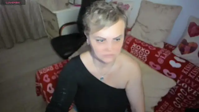 MildMature webcam