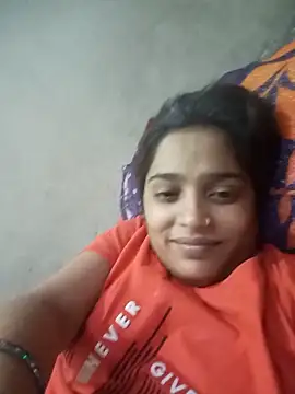 Trisha_71 webcam