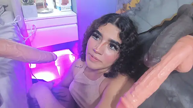 little_valentinaa webcam