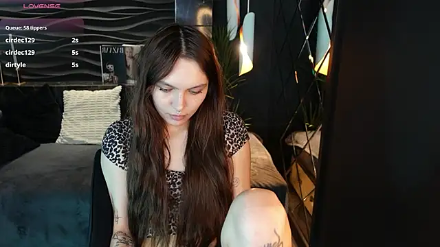 ChloeSunny webcam